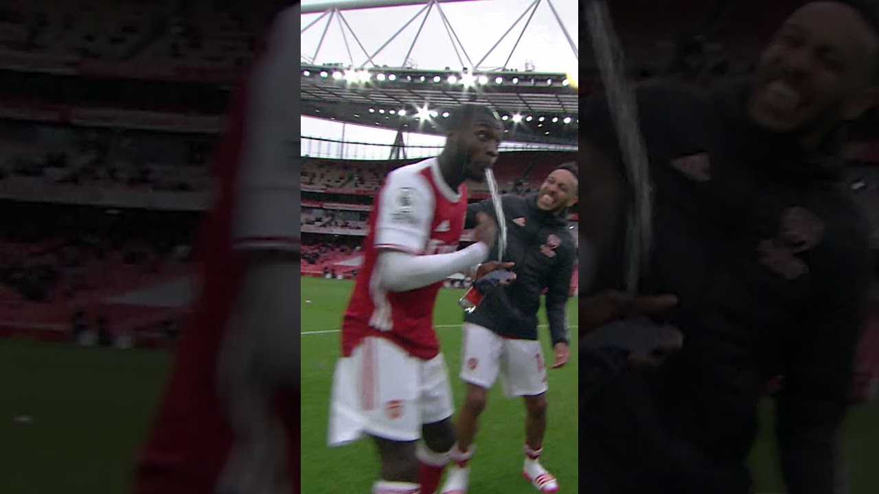 image 0 Funny Pépé Reaction After Gabriel Loses Tooth 😂