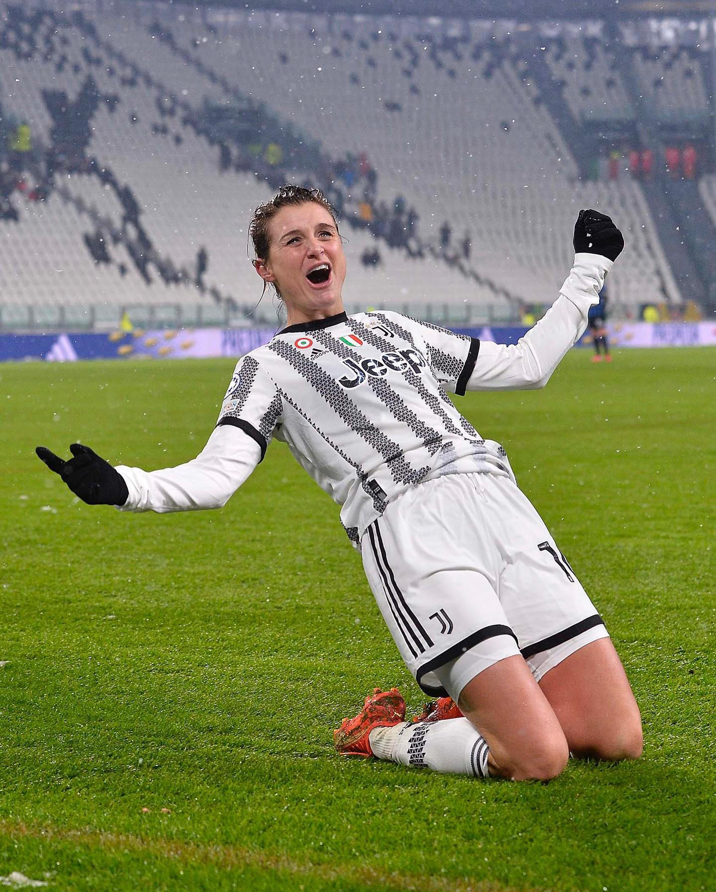 Juventus - A snowstorm of goals last night in the #UWCL