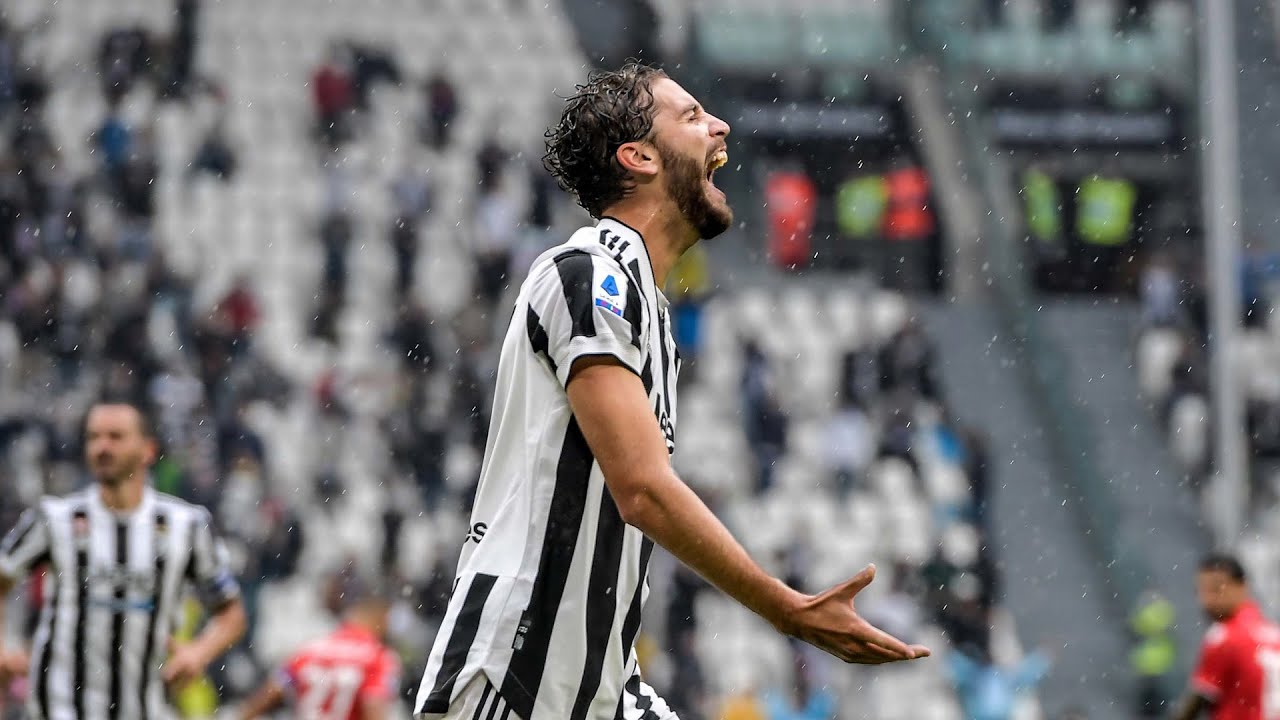 image 0 Manuel Locatelli Scores His First Juventus Goal! 🤩 #shorts